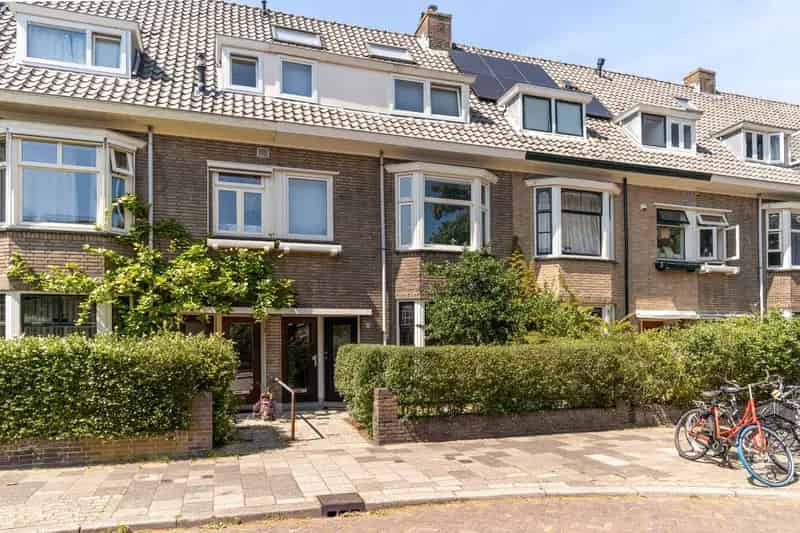 Jaren 30 Benedenwoning Delft Indische Buurt