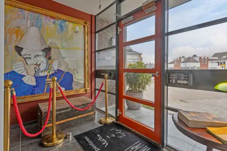 Watertoren Roelofarendsveen te koop: Unieke woning met B&B