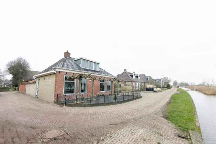 Vrijstaande woning Arum 554m2 3 slaapkamers moderne keuken