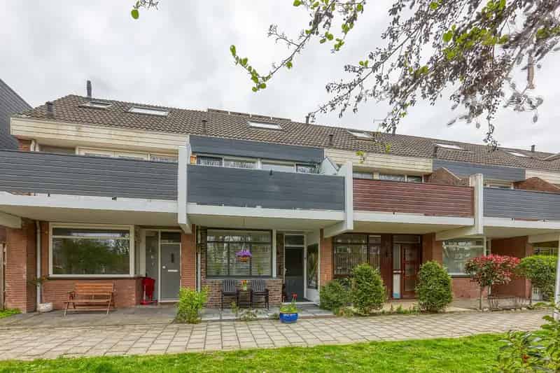 Moderne woning Leiderdorp met wellness en 18 zonnepanelen