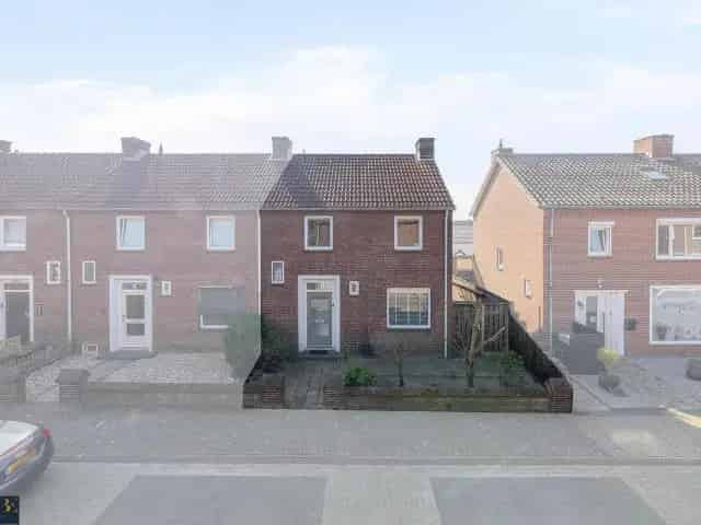 Ruime Hoekwoning Tegelen 4 Slaapkamers Grote Tuin
