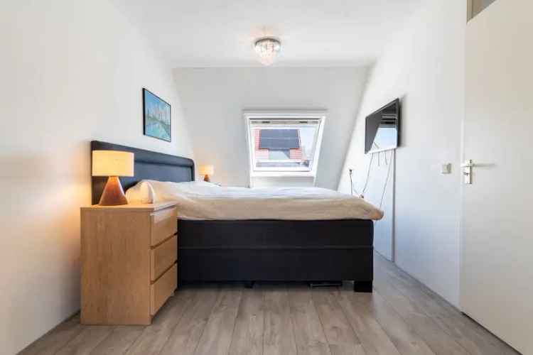 Gezinswoning te koop Zaandam 4 slaapkamers diepe tuin