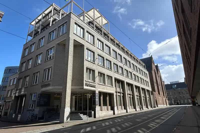 Kantoorruimte te huur Den Haag Parkstraat 702m²