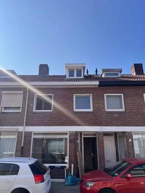 Geringeerde Semi Studio te Huur Tilburg Hobbemastraat
