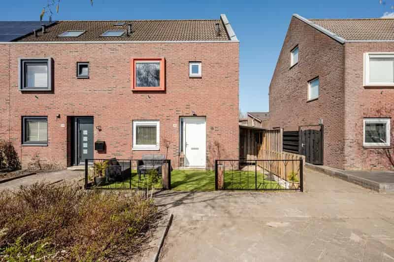 Ruime Hoekwoning Almere Tussen de Vaarten Zuid 4 slaapkamers