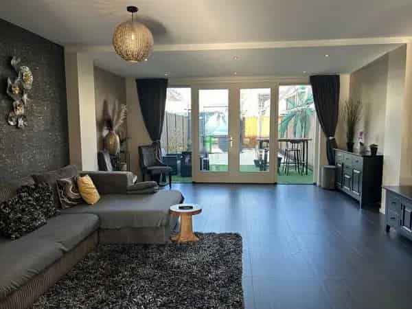 Ruime 4 Slaapkamer Familiewoning Westwijk Amstelveen