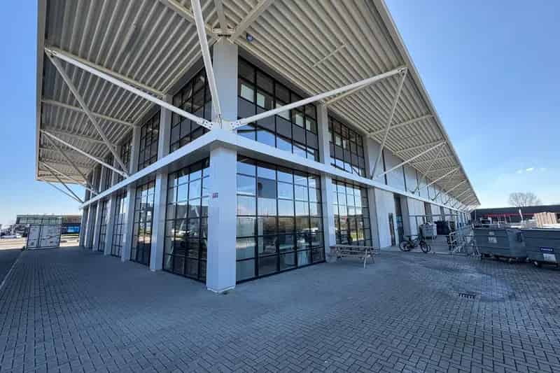 Bedrijfshal Rotterdam te huur 333m2 Spaanse Polder