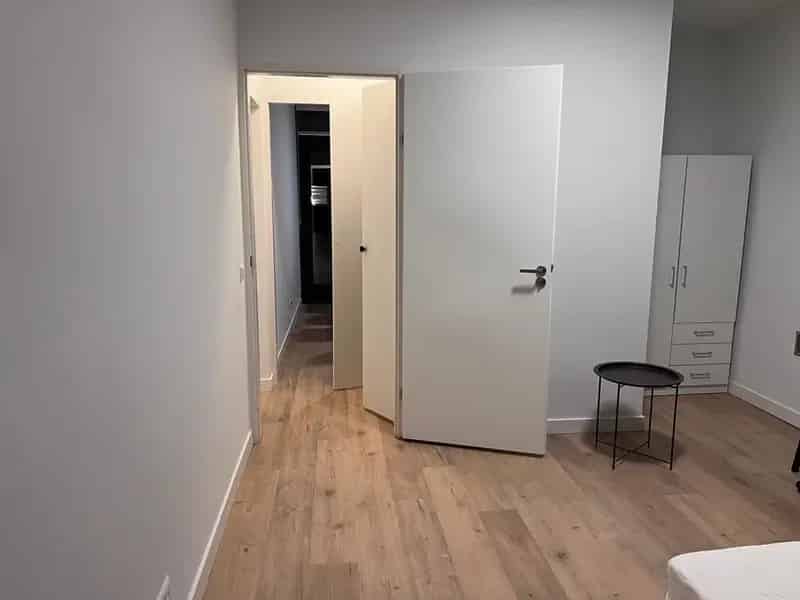 Kamer te Huur Amsterdam Nieuw-West 15m2 Meisjes