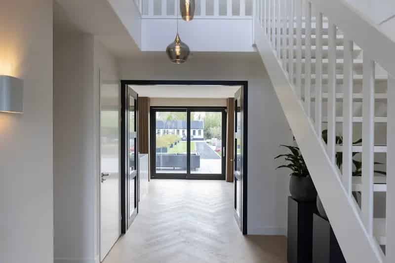 Luxe Villa te Koop Zwaanshoek 5 slaapkamers 3 badkamers 2000m2 tuin