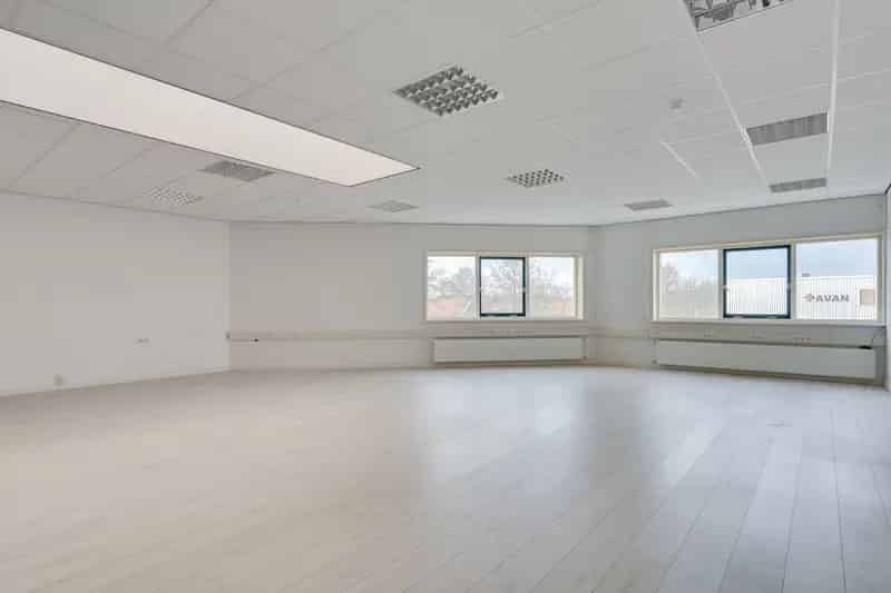 Kantoor De Rijp | Zoek kantoren te huur: M.C. van Voordenstraat 12 1483 GB De Rijp 