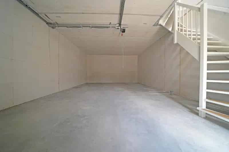 Bedrijfshal Almere te koop 125m²