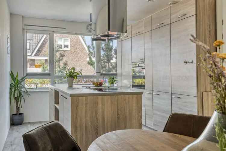 Ruime 5 Slaapkamers Familiewoning 179m2 Moerkapelle