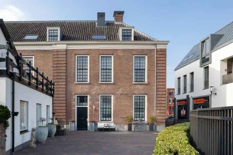 Luxe bovenwoning 242m2 historisch Woerden