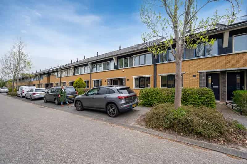 Huis te koop: Julistraat 30 1335 DK Almere 