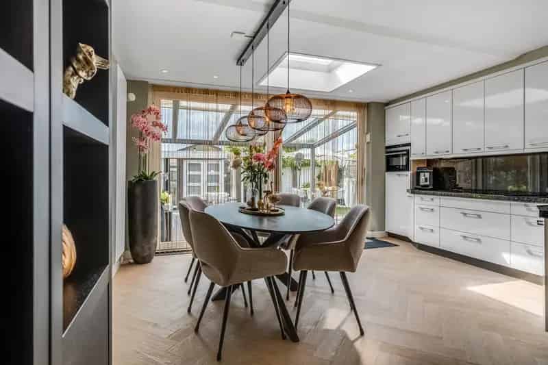 Ruime gezinswoning Oosterhout 4 slaapkamers luxe keuken tuin
