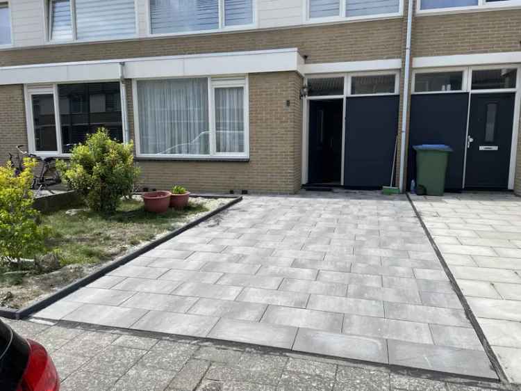 Huis met grote tuin kelder en zolder