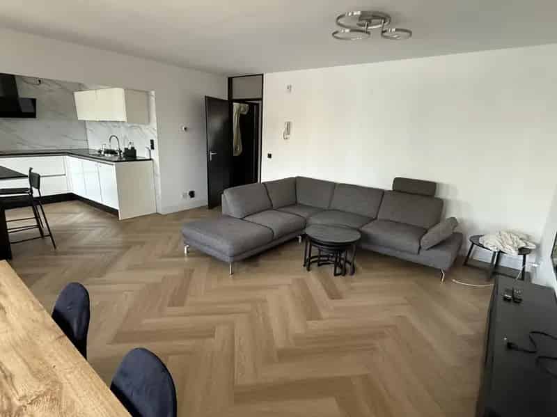 Luxe 3 Kamer Appartement Zuidplein 88m2 Per Direct