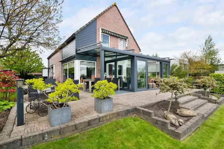 Villa Te Koop in Bleiswijk, Zuid-Holland