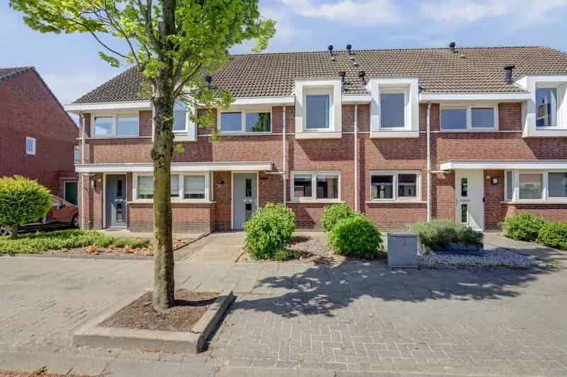 Huis te koop Alphen NB 3 slaapkamers kindvriendelijke wijk