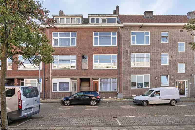 3 Slaapkamers Ruime woning 117m2 Balkon Carnisse Rotterdam