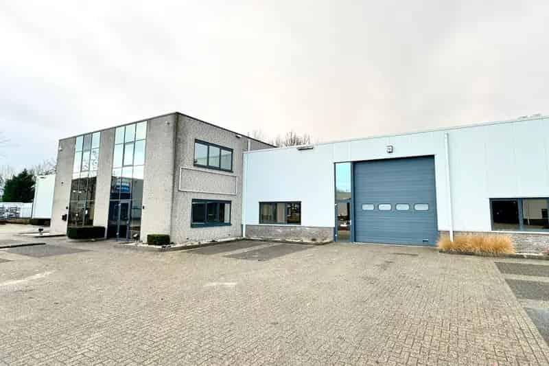 Bedrijfshal te Huur Waardenburg 630m² A2 A15