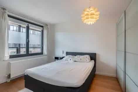 2 Kamer Appartement 81m2 Rotterdam Kop van Zuid Gemeubileerd