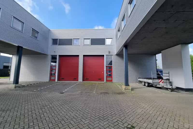 Bedrijfshal te Koop Groot Ammers 106m²