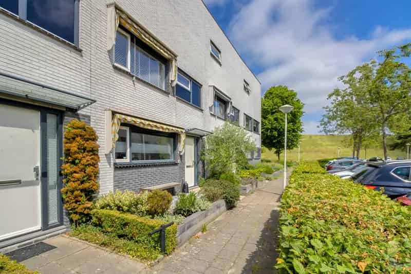 Huis te koop Zoetermeer Rokkeveen 5 slaapkamers 2 badkamers