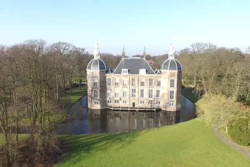 Kantoorruimte te huur in historisch kasteel nabij Leiden