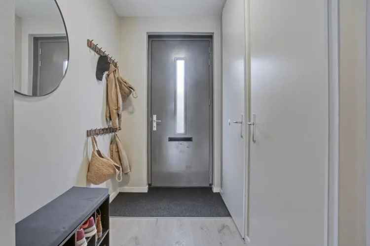 Moderne Hoekwoning 5 Slaapkamers Teteringen