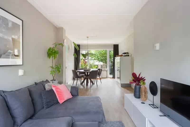 Benedenwoning Rotterdam Blijdorp: Tuin 53m2, Souterrain, 2 slaapkamers