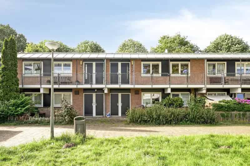 3 Kamer Appartement Oud Sloten 67m2 Balkon 2 Bergingen
