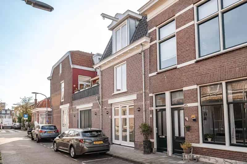 Bedrijfshal Haarlem 85m2 te huur Leidsebuurt