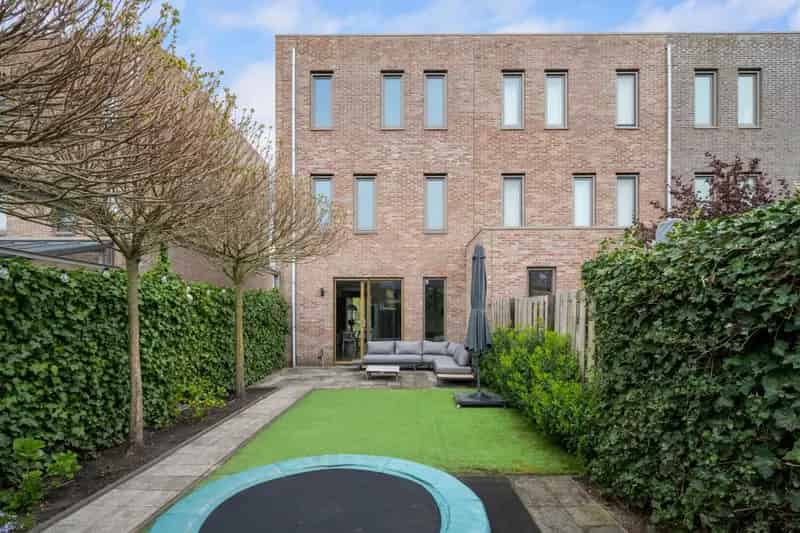 5 Slaapkamers Eindwoning Park16hoven Rotterdam