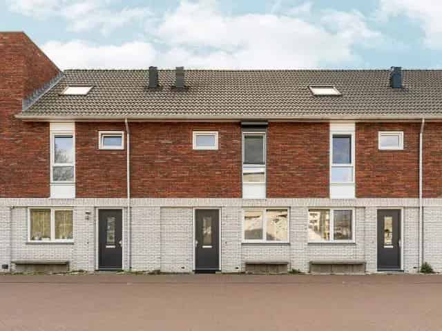 Moderne Eengezinswoning 4 Slaapkamers Lelystad