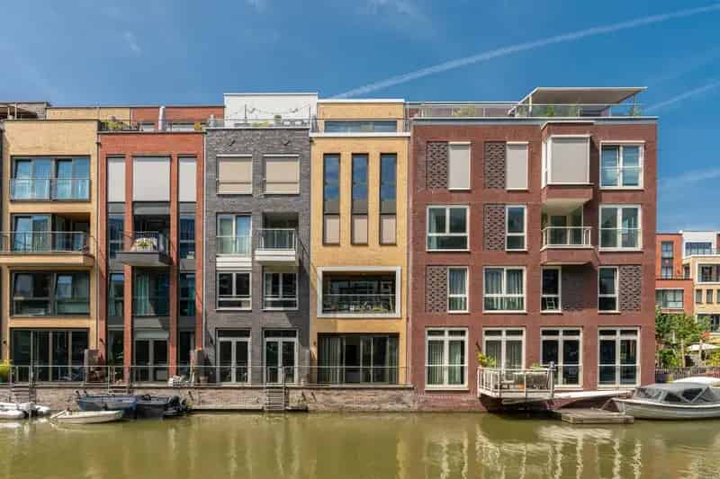Amsterdam Houthavens: Modern Dubbel Bovenhuis 96m2 met Dakterras