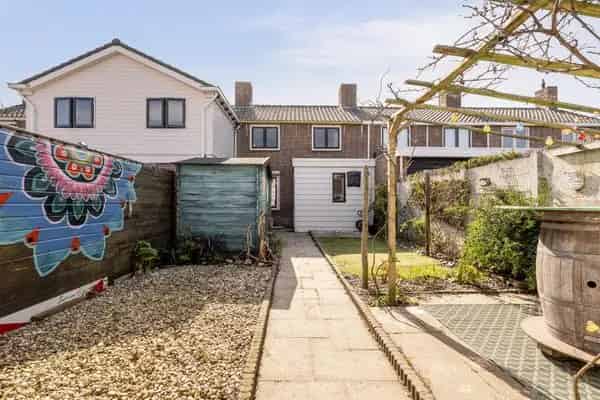 Tussenwoning Sint Maartensdijk 3 slaapkamers Instapklaar
