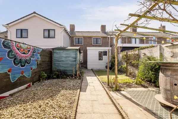 Tussenwoning Sint Maartensdijk 3 slaapkamers Instapklaar