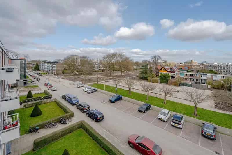4 Kamer Hoekappartement Lombardijen Ruim 2 Balkons Nabij Tramhalte