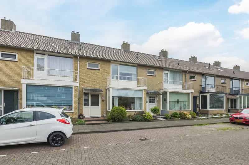 Huis Te Koop , 69, Heimond, De Lier, Zuid-Holland