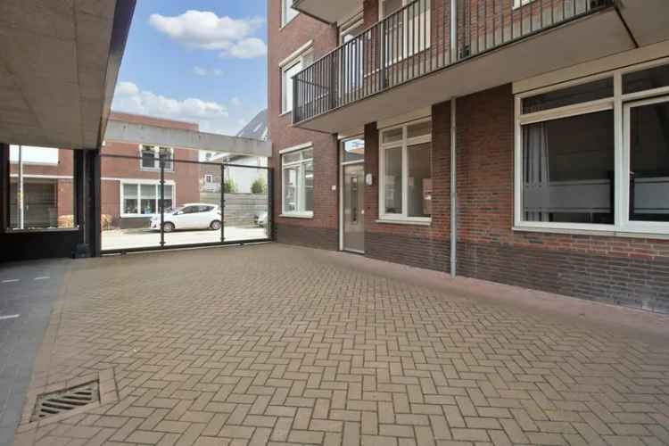 Appartement te koop: Anneville-laan 1-A3 4851 CA Ulvenhout (Gem. Breda) 