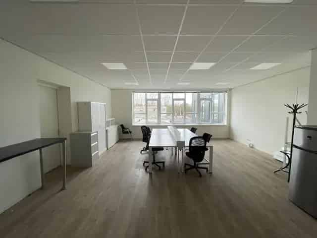 Kantoor Bedrijfsruimte 190m2 Zaandam te Huur