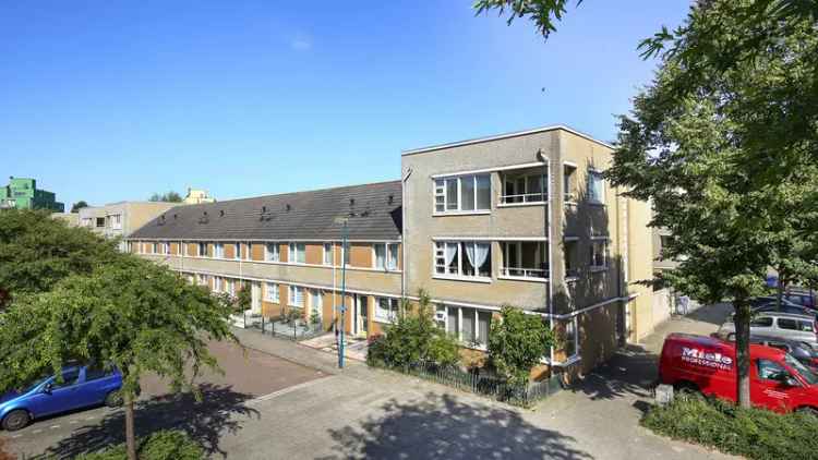 Olmehout 31 Zoetermeer: Gerenoveerde woning met tuin en zonnepanelen