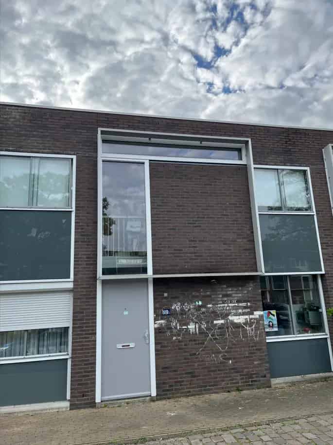 Victor 10: Ruime woning nabij centrum