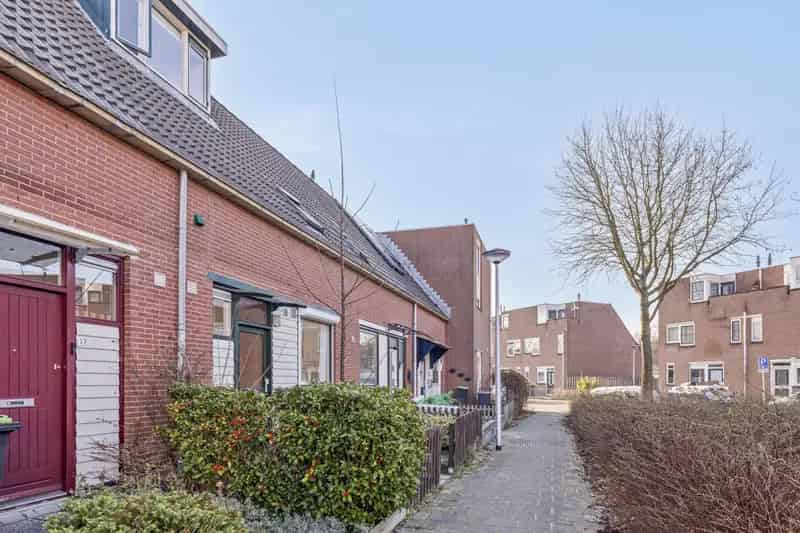 Sluiswachter 29: Gezinswoning met 3 slaapkamers en tuin