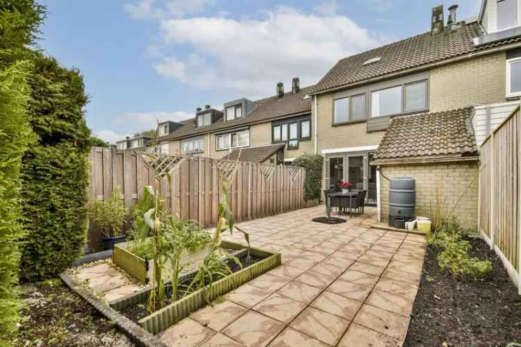 Amsterdam Noord: Een gezinswoning met 4 slaapkamers en zonnige tuin