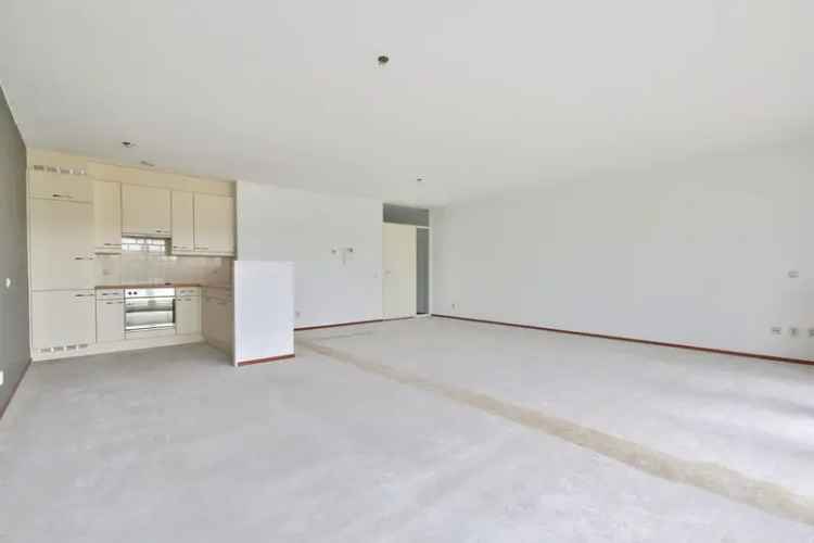 3 Kamer Appartement Terwijde 105m2 Moderne Keuken Parkeerplaats