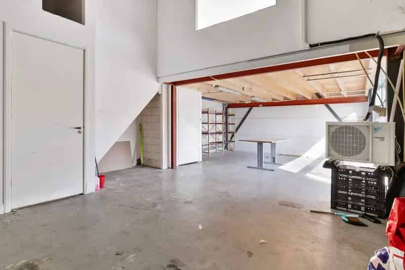 Bedrijfshal Amsterdam Sloterdijk te huur 132m²