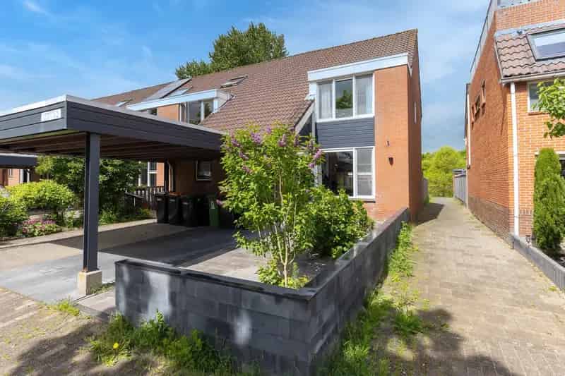 Gerenoveerde Hoekwoning Grote Waal 4 slaapkamers