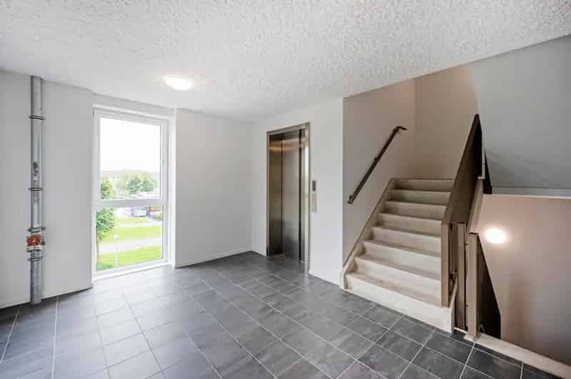 3 Kamer Appartement Almere Buiten Nabij NS Station